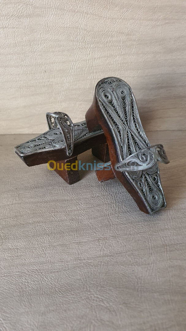 Mini Sabot Kabkab de hammam style Ottoman Turque en argent filigrane sur bois