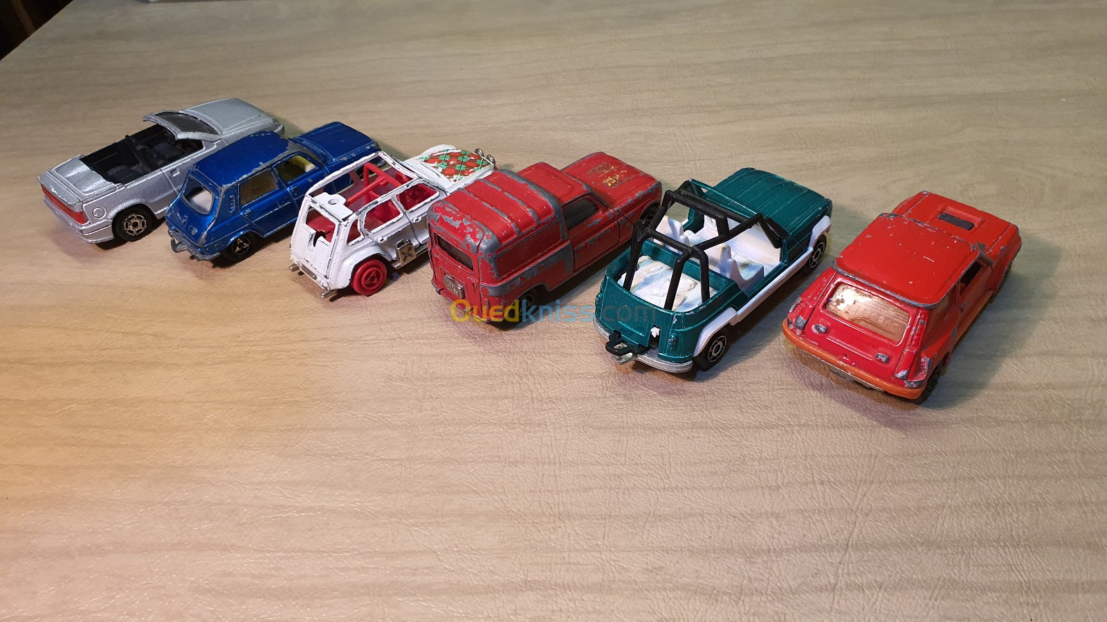 Voitures miniature Majorette Renault 4L 1/55, Simca 1/60 , 2 CV 1/60, R19 Cabriolet 1/55, R5