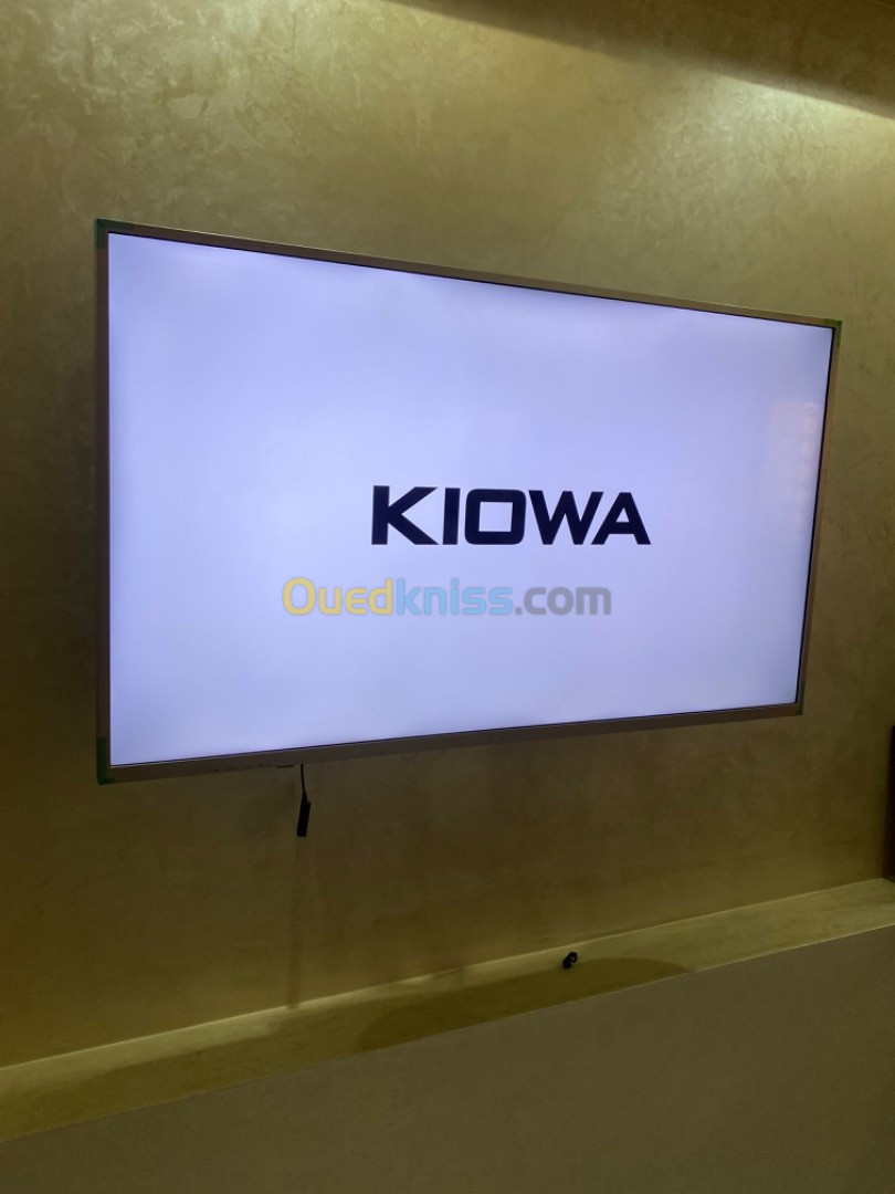 Kiowa 50pouce smart tv system android 