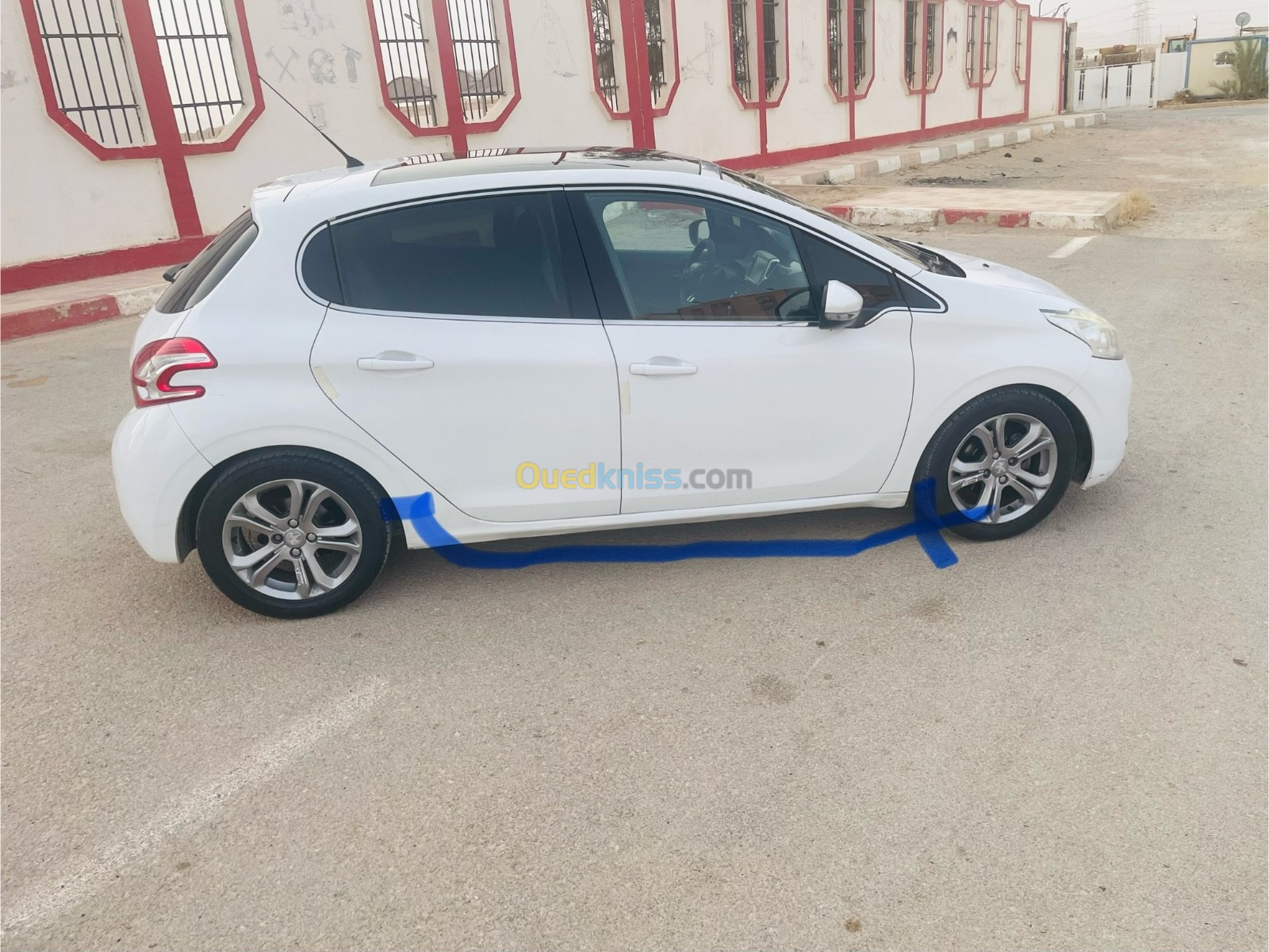 Peugeot 208 2015 Allure