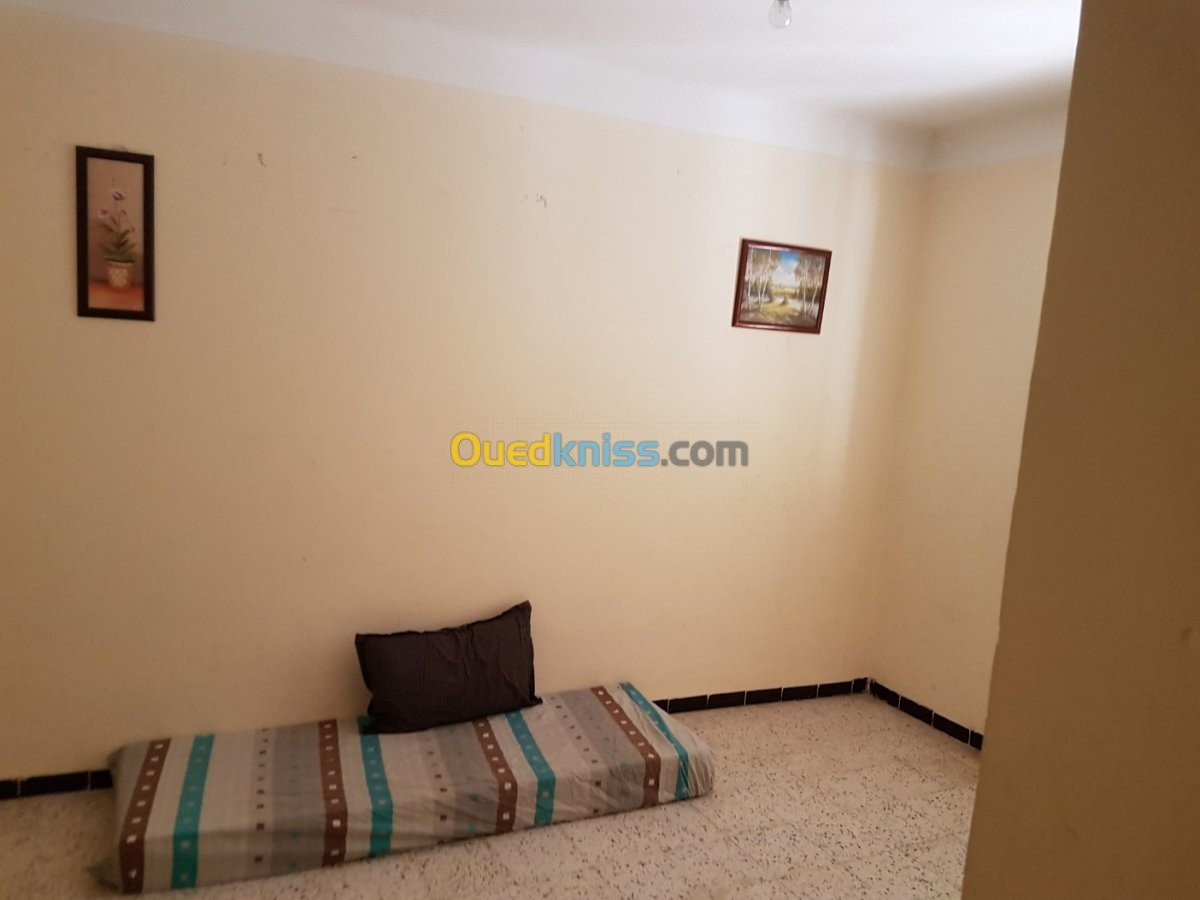 Location Appartement F4 Jijel Jijel