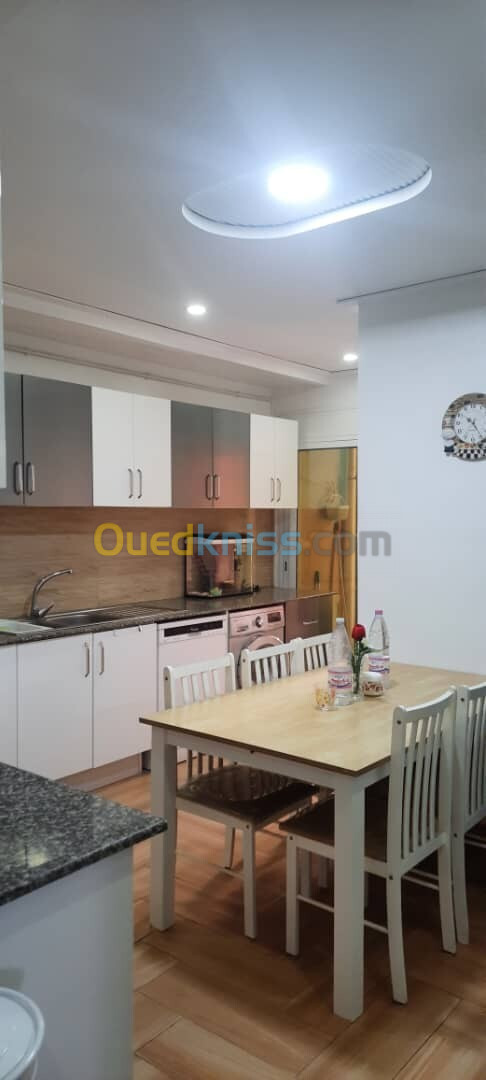 Location Appartement F4 Alger Draria