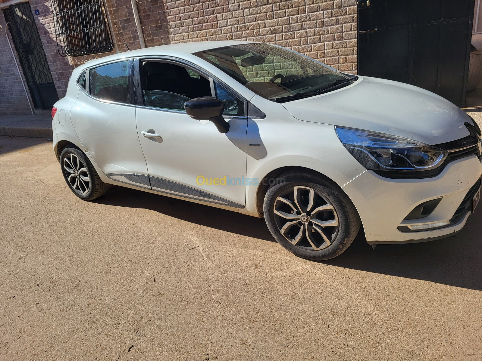 Renault Clio 4 2019 Limited 2