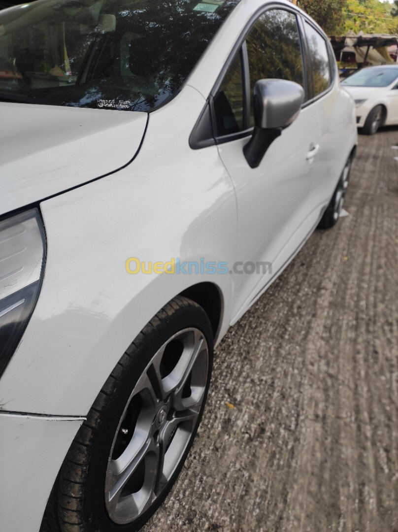 Renault Clio 4 2015 GT Line +