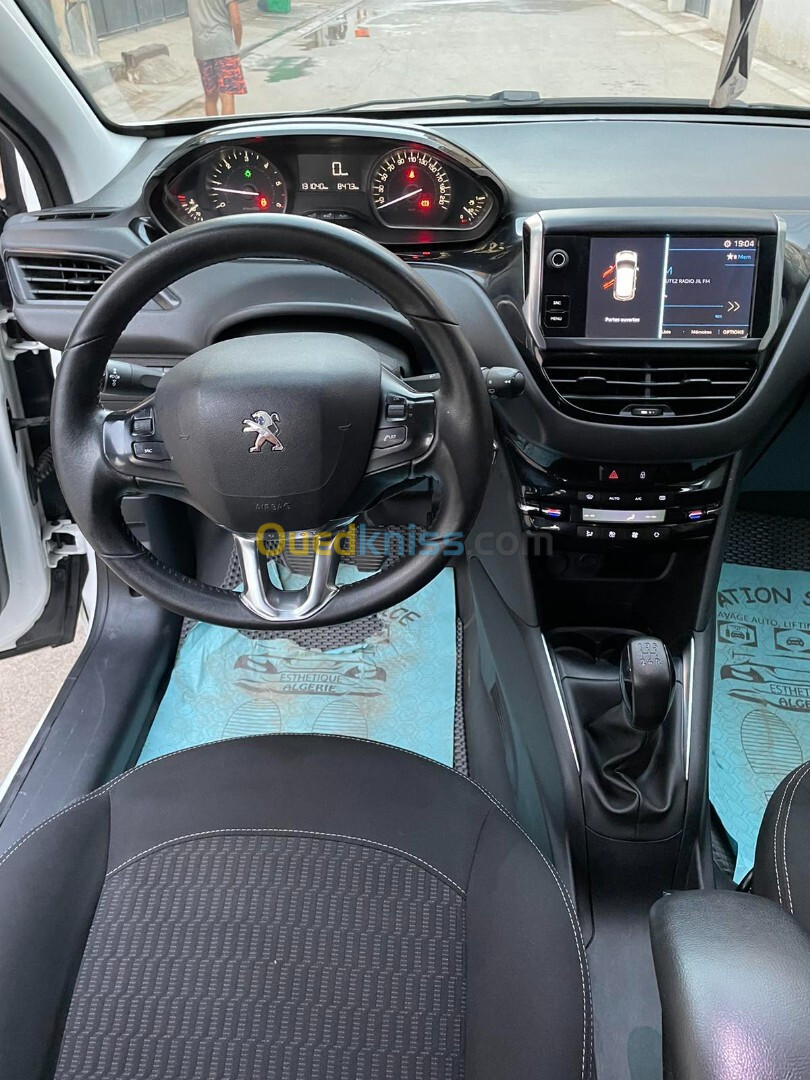 Peugeot 208 2019 Allure Facelift