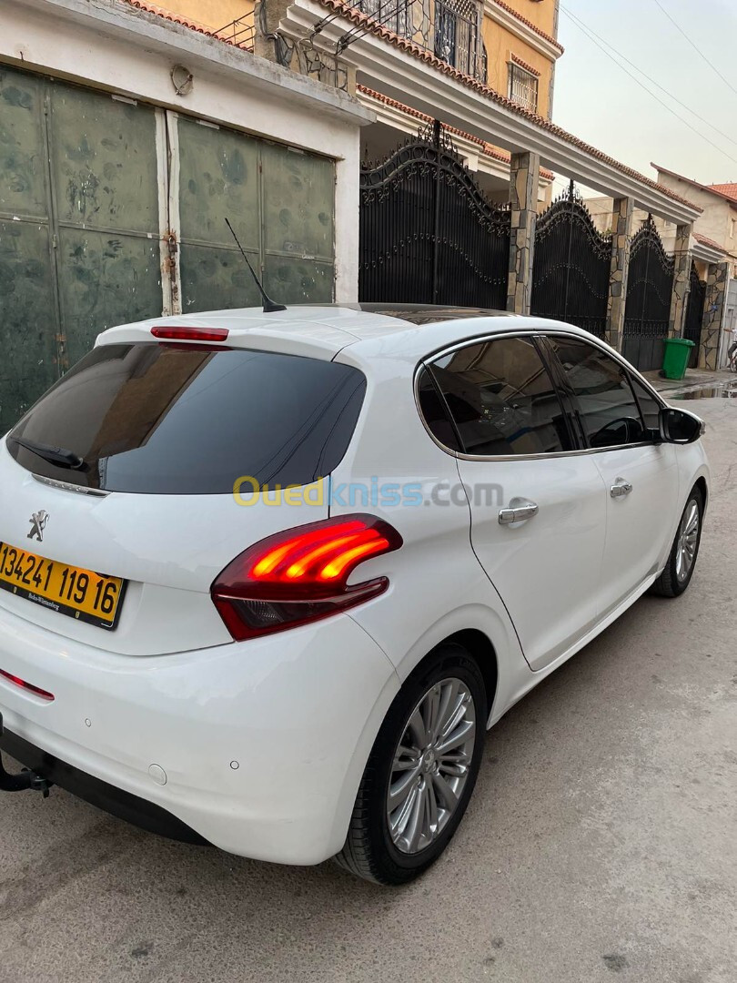 Peugeot 208 2019 Allure Facelift