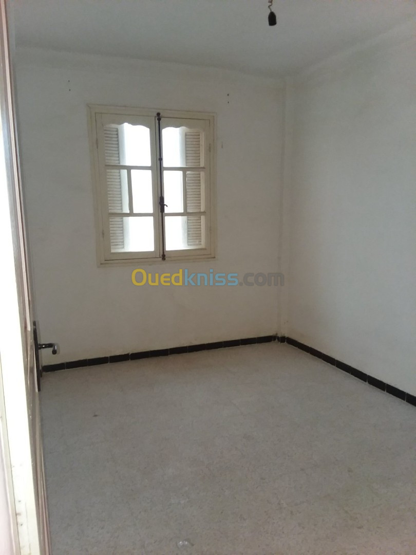 Location Appartement F4 Blida Beni mered