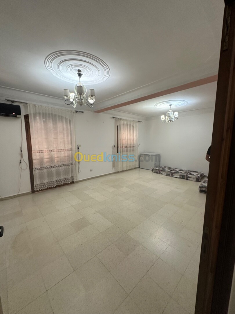 Location Niveau De Villa F5 Alger Bordj el kiffan