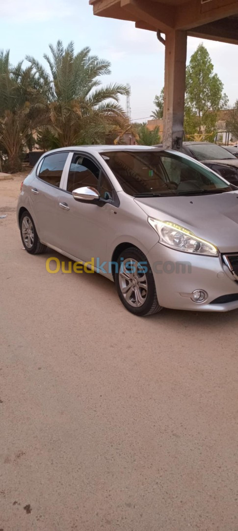 Peugeot 208 2015 208