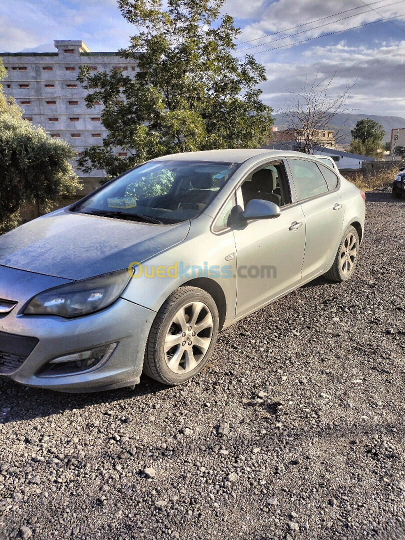 Opel Astra 2015 