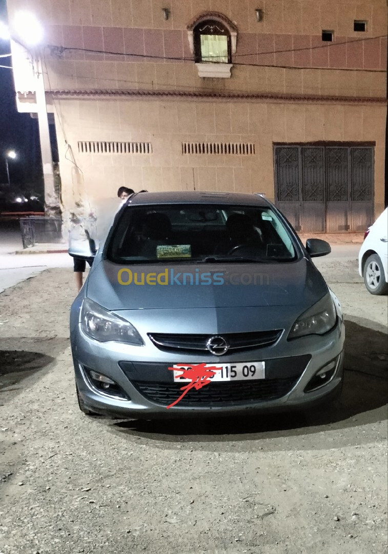 Opel Astra 2015 