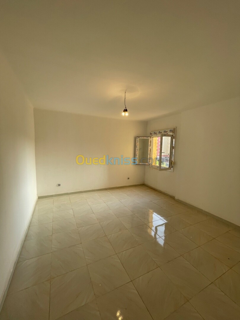 Location Appartement F3 Alger Draria