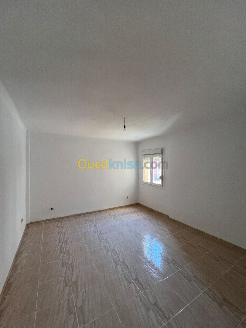 Location Appartement F3 Alger Draria