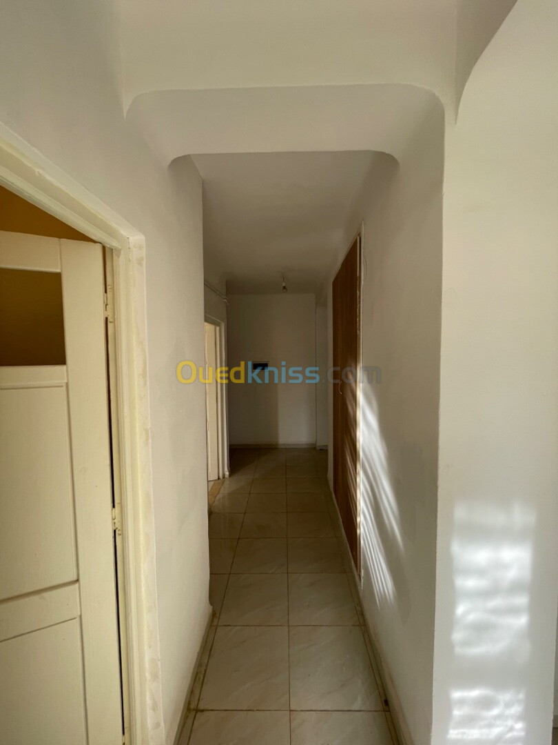 Location Appartement F3 Alger Draria