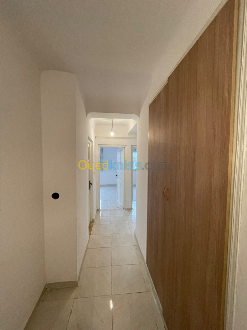 Location Appartement F3 Alger Draria