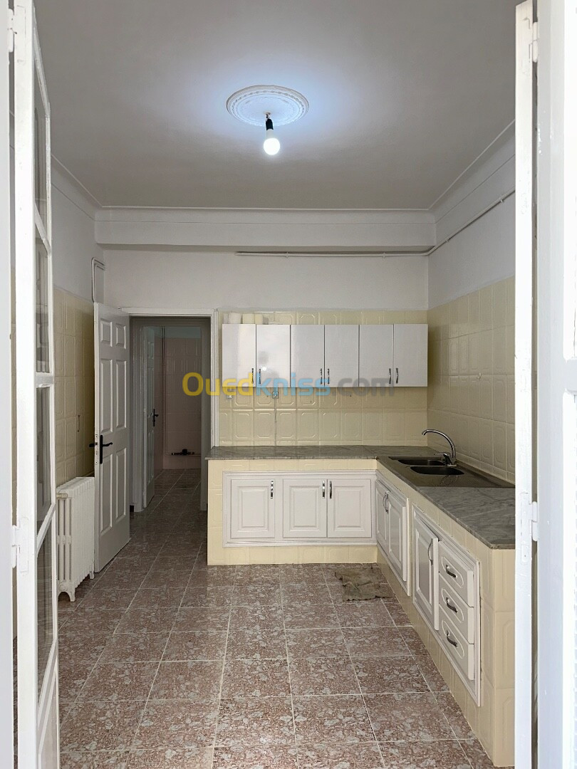 Location Appartement F2 Alger Draria