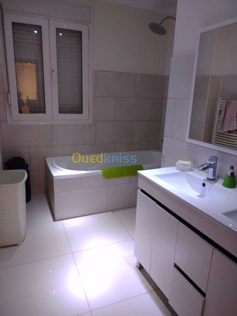 Location Appartement F4 Alger Cheraga