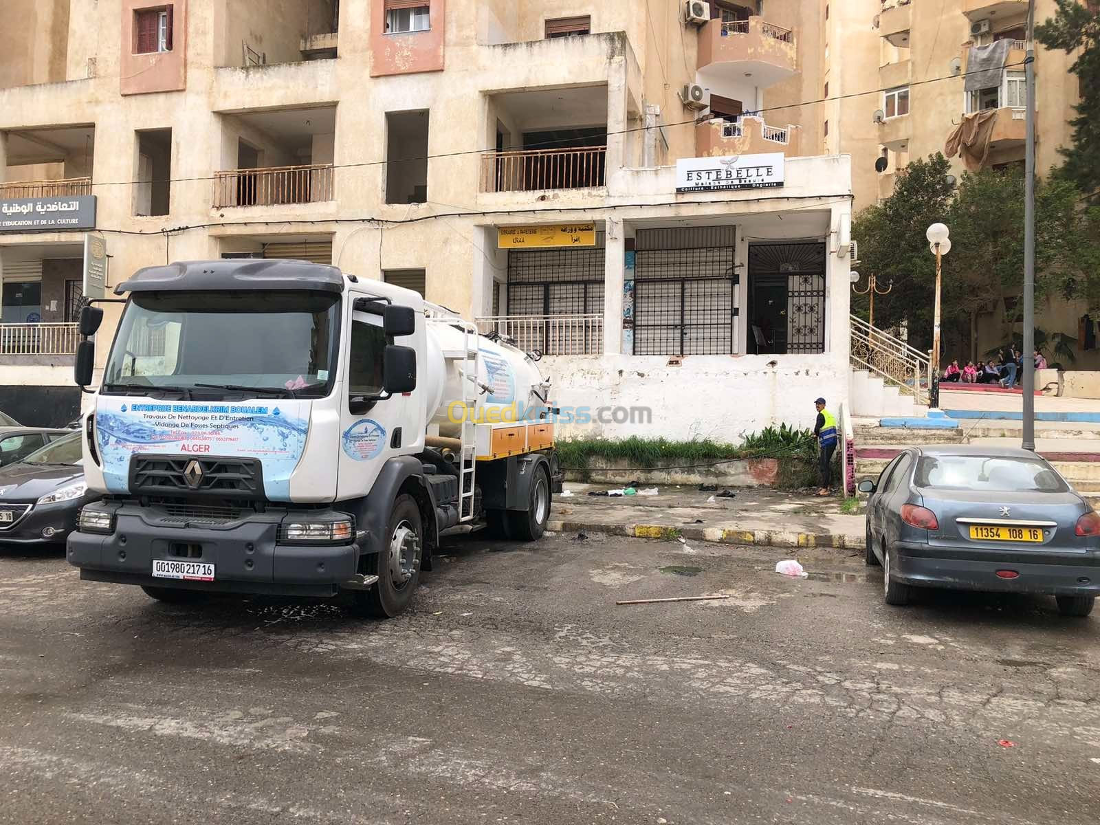 Camion vidange débouchage nettoyage 