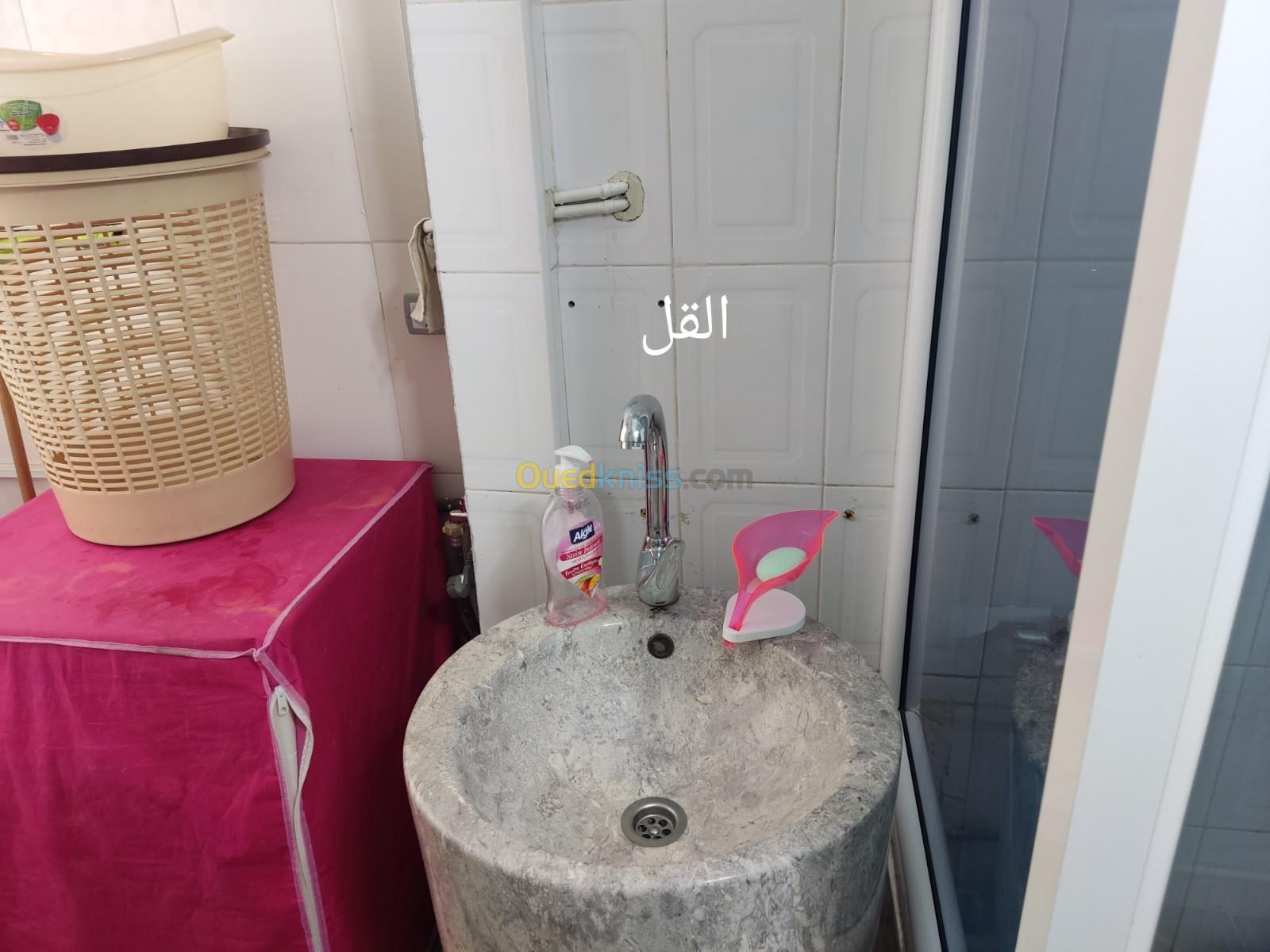 Location vacances Appartement F3 Skikda Collo