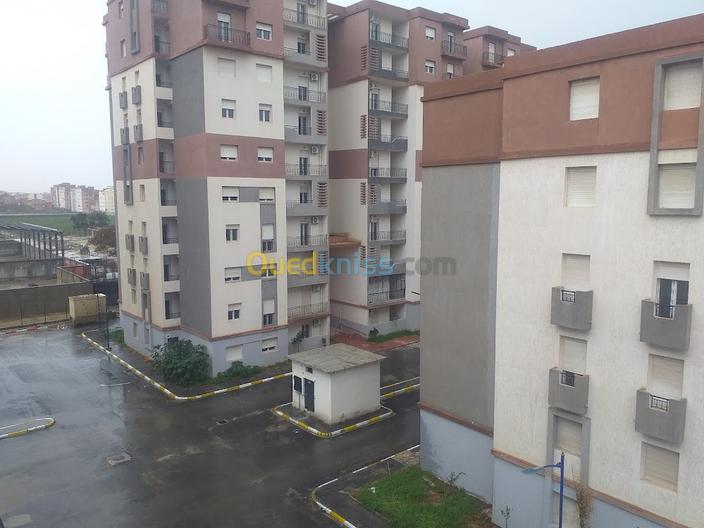 Cherche location Appartement F4 Alger Bachdjerrah