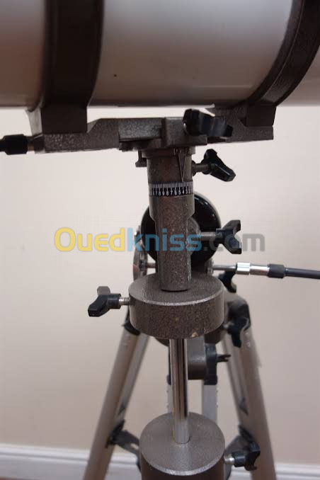 Telescope Meade 114/900 équatoriale 