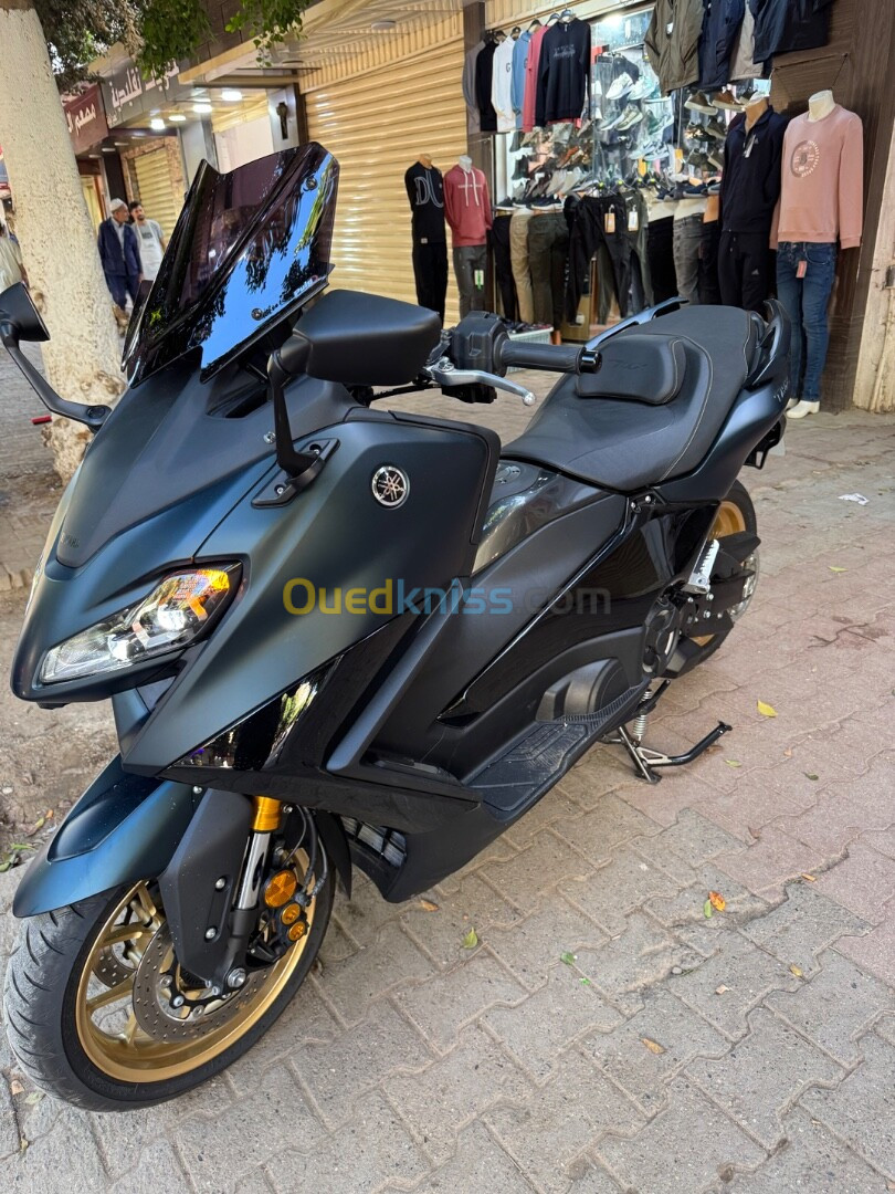 Yamaha Tmax 562 tech max 2023