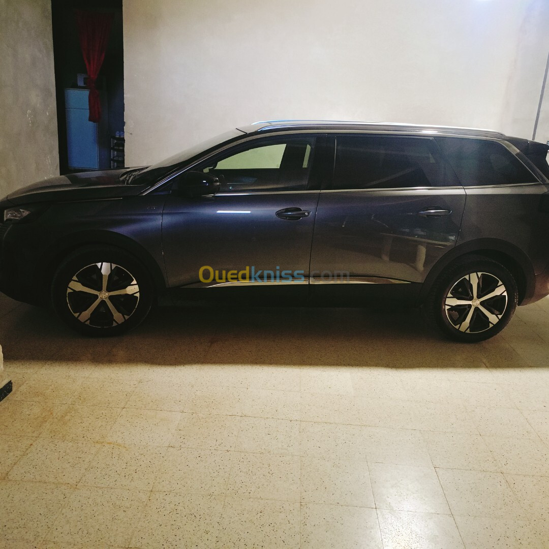 Peugeot 5008 2022 Allure