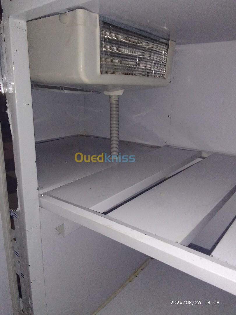 Frigo table de travail 