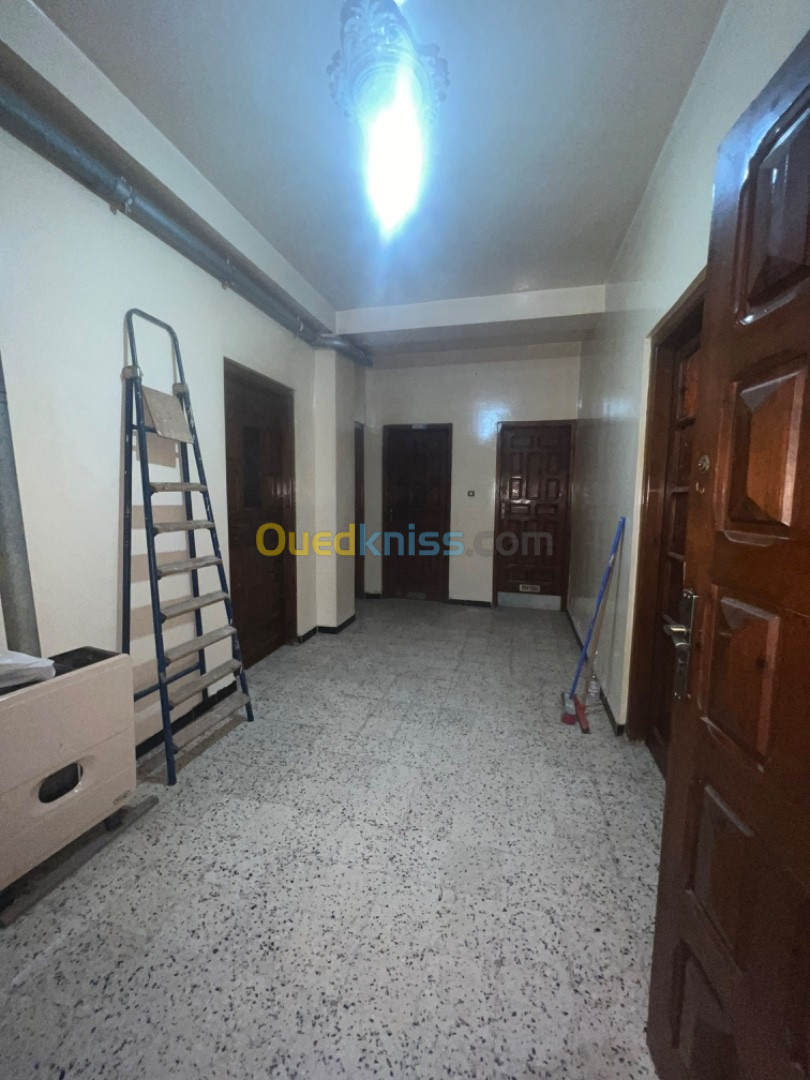 Location Appartement F3 Skikda Skikda