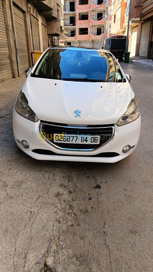 Peugeot 208 2014 Allure