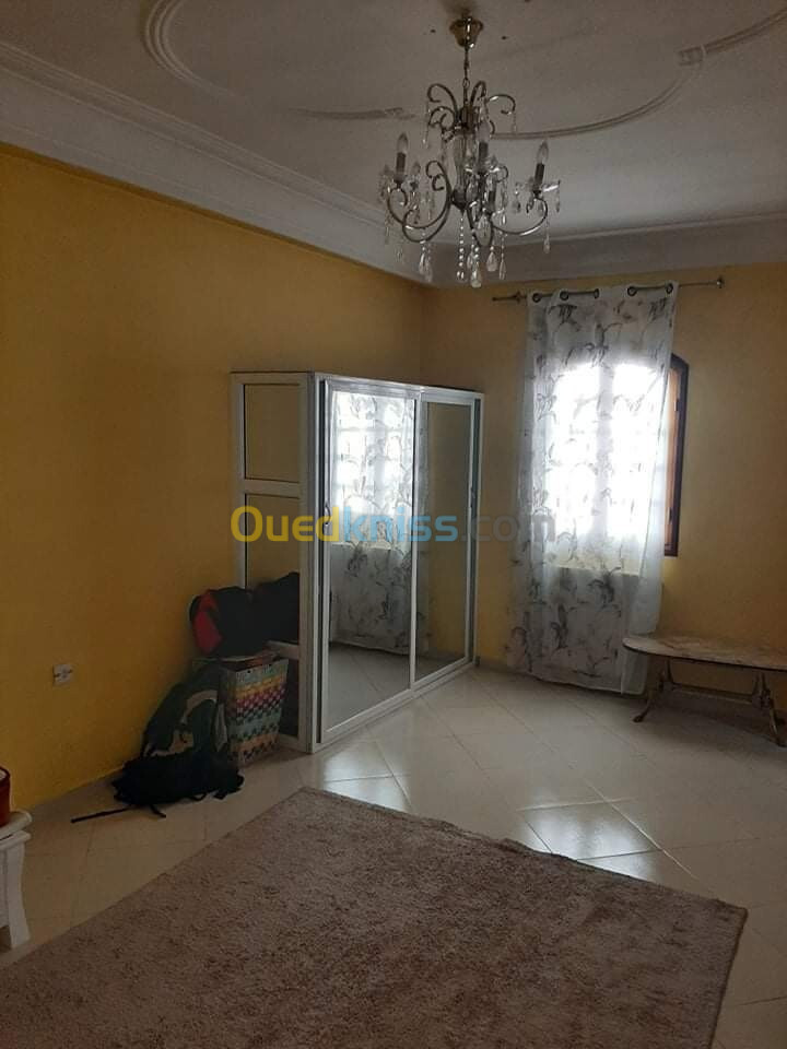 Location Niveau De Villa F4 Batna Batna