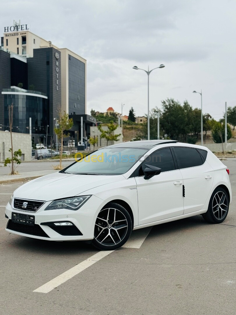 Seat Leon 2018 FR+ seat sand