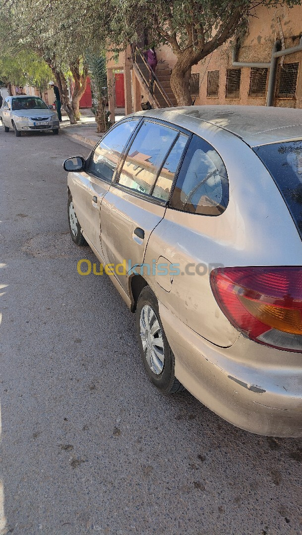 Kia Rio 5 portes 2002 Rio 5 portes