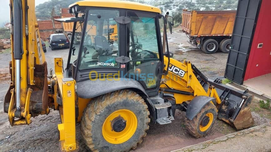 JCB Rétrochargeur Xc3 2015