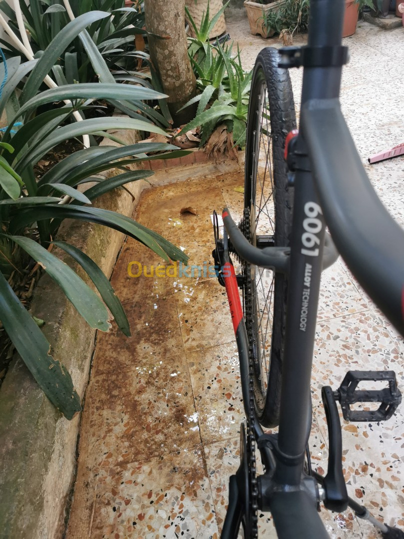 Btwin riverside 500 L 28 pouce 