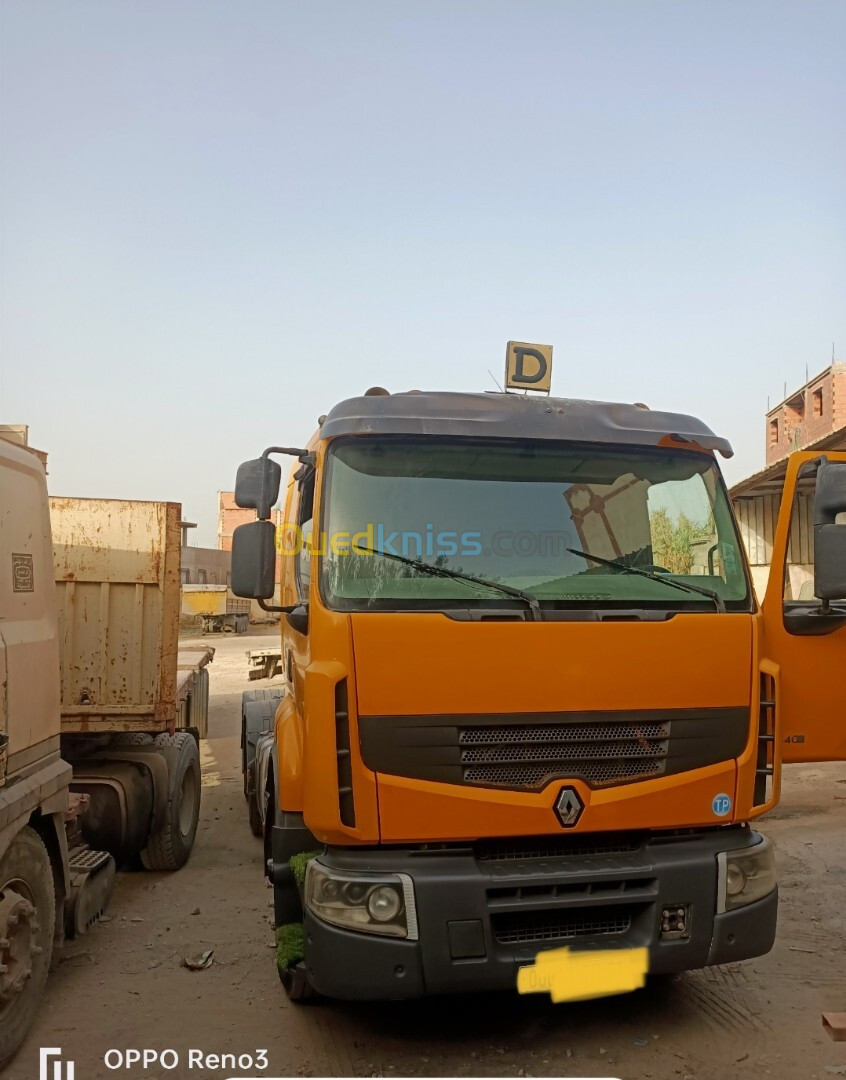 Renault Lander 440 Renault Lander 440 2011