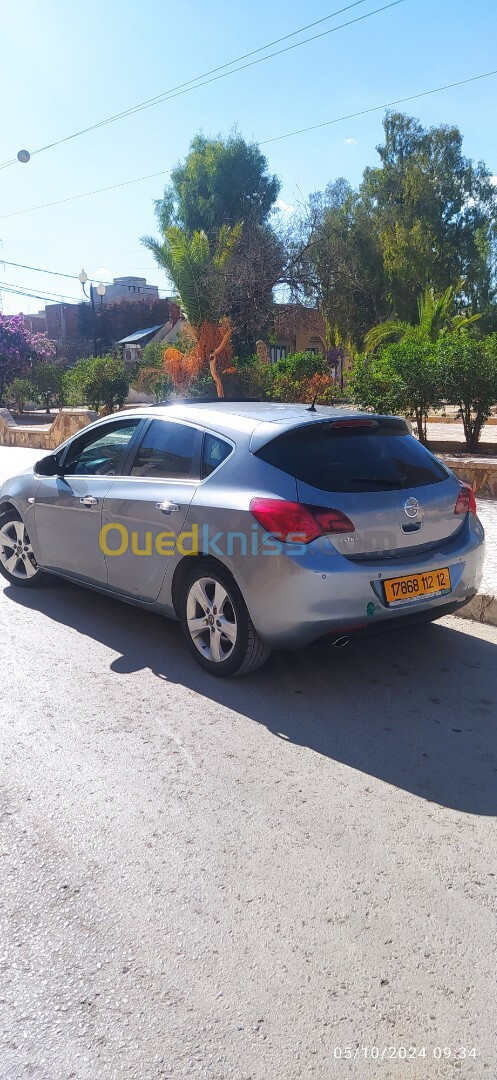 Opel Astra 2012 Astra