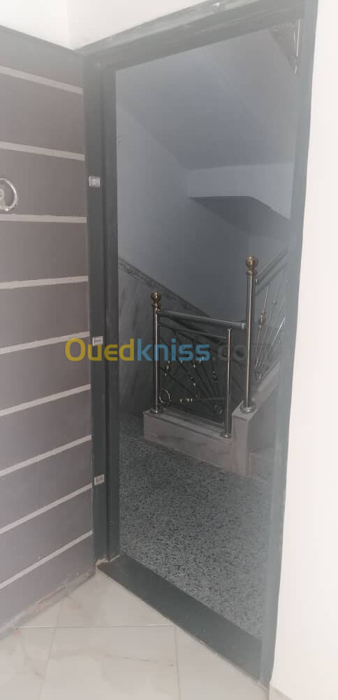 Location vacances Appartement F3 Alger Bordj el kiffan