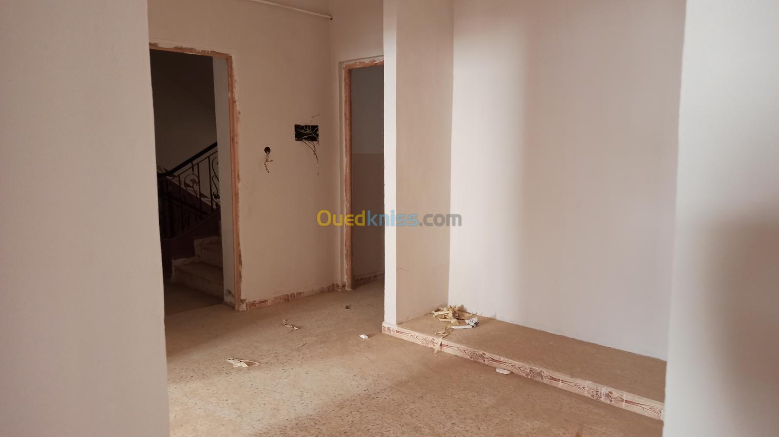 Vente Appartement F5 Skikda Ramdane djamel