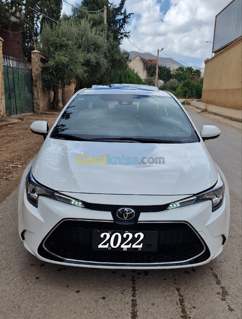 Toyota Corolla 2022 Tout option