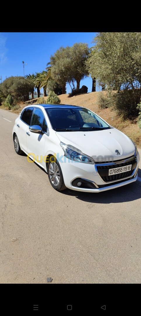 Peugeot 208 2019 Allure