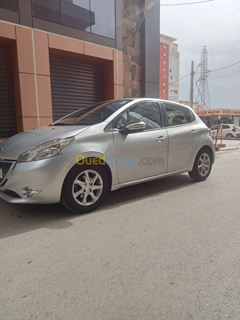 Peugeot 208 2015 Active