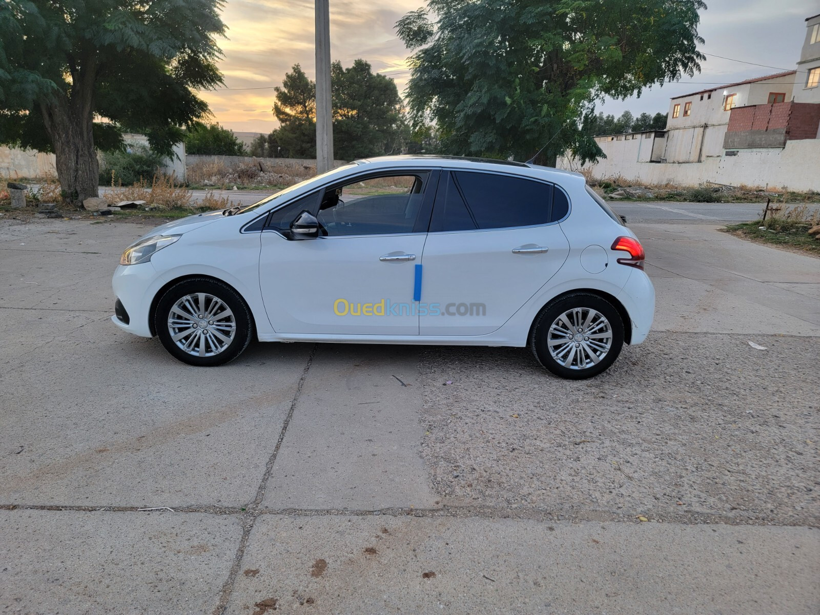 Peugeot 208 2018 Allure Facelift