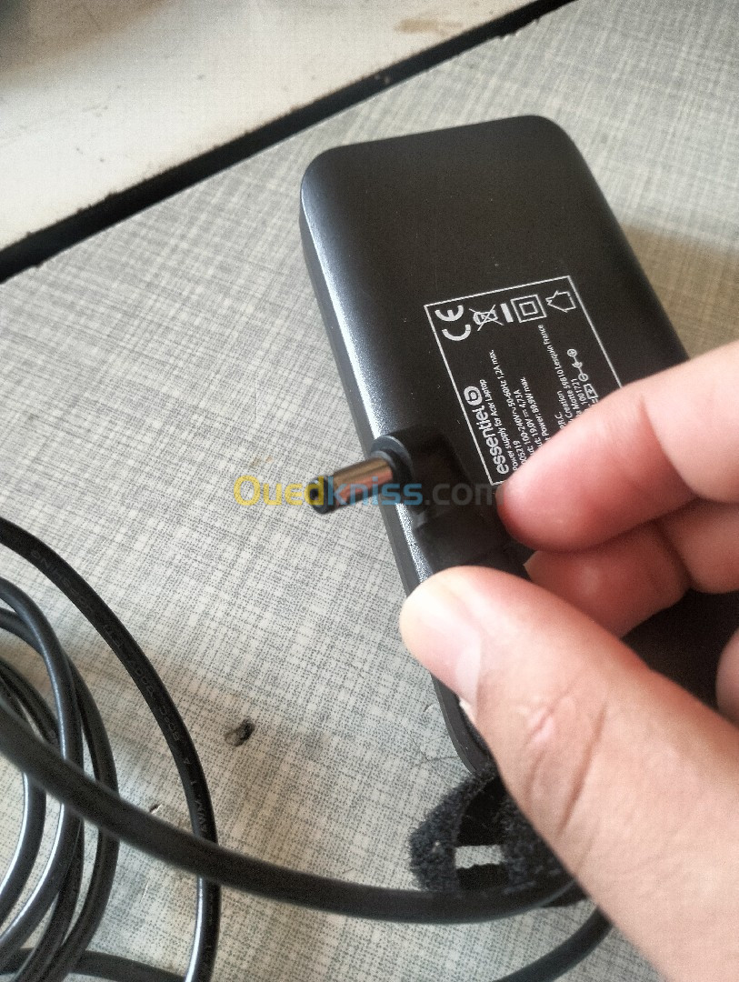 Chargeur Acer 19v = 4.73 A