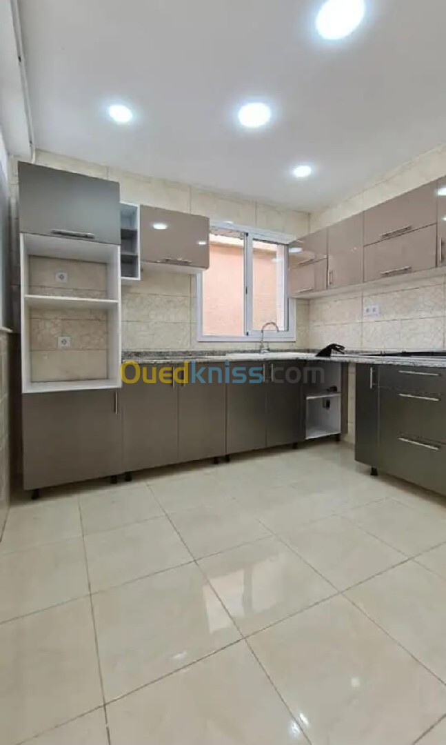 Vente Appartement F4 Alger Bordj el bahri