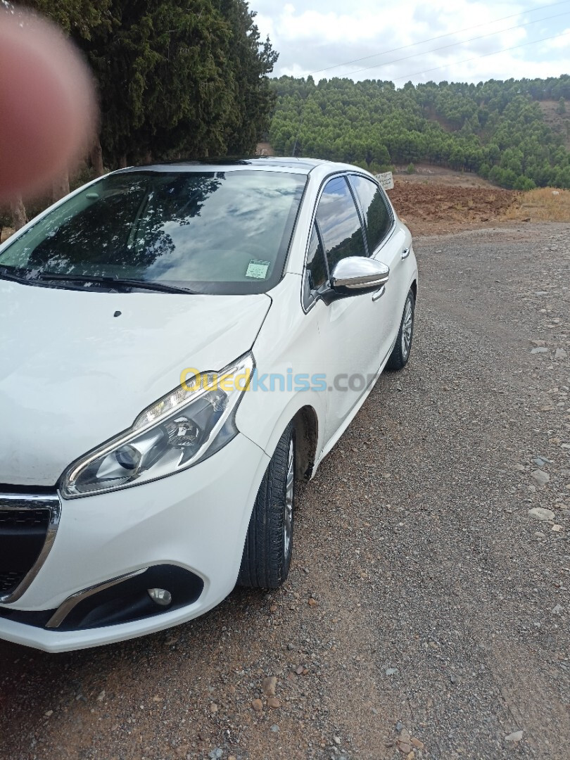 Peugeot 208 2018 Allure Facelift