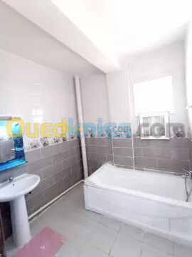 Vente Appartement F4 Alger Bordj el bahri