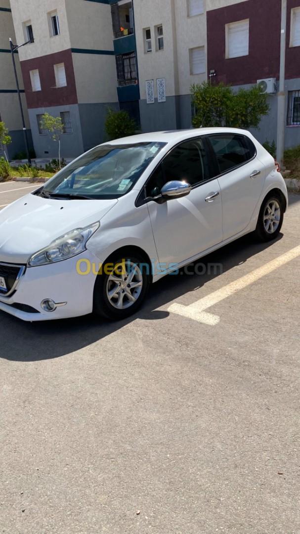 Peugeot 208 2015 Active