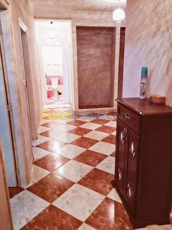 Location vacances Appartement F4 Tizi Ouzou Tigzirt