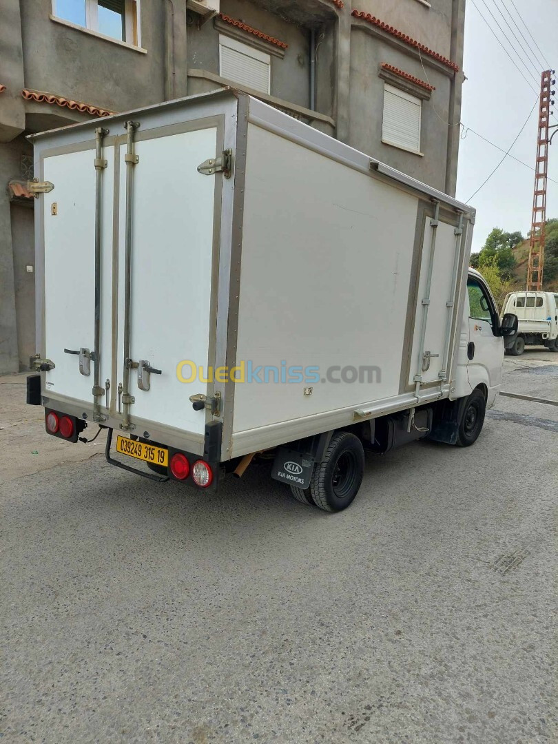 Kia K2700 frigo 2015